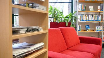 Ramersdorf Zeitungen Sofa