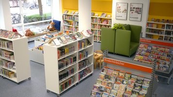Blick in die Bibliothek/Kinderabteilung