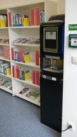 Kaffeeautomat in der Bibliothek